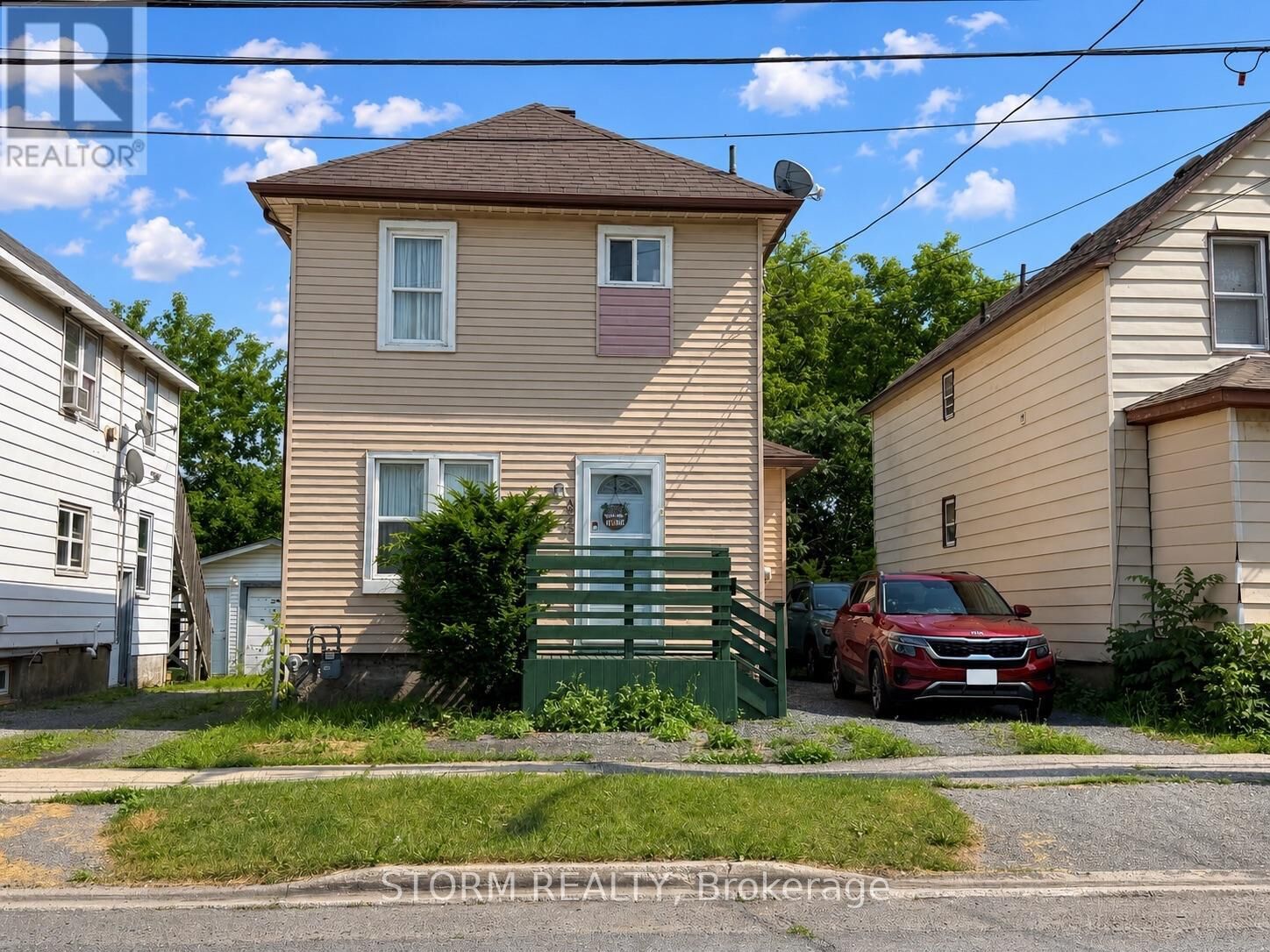 Property Photo:  456 4th Street West  ON K6J 2S9 