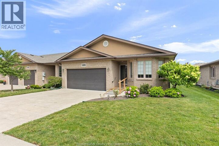 Property Photo: 11096 Sturgeon Street ON N8P 1M4
