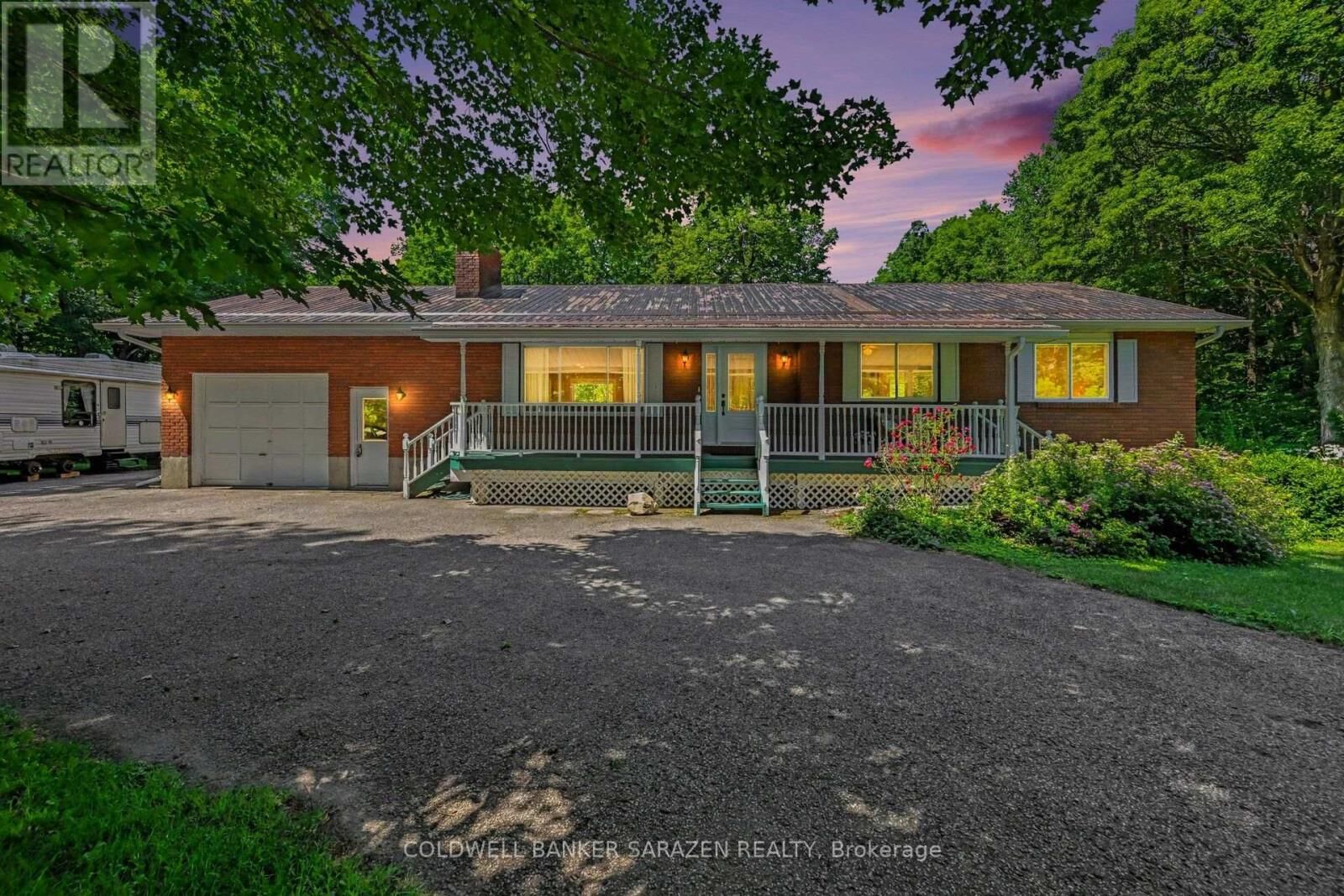 Property Photo: 193 Milton Stewart Avenue ON K7S 0E1