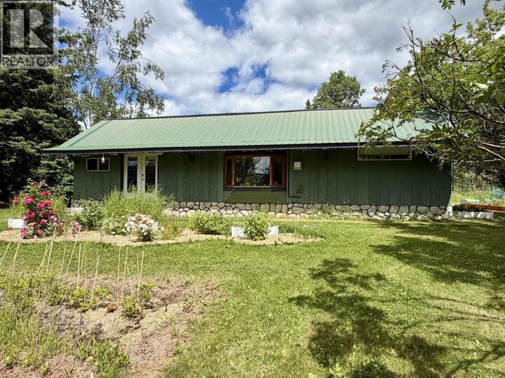 Property Photo:  561 6th Avenue  BC V0J 1N0 