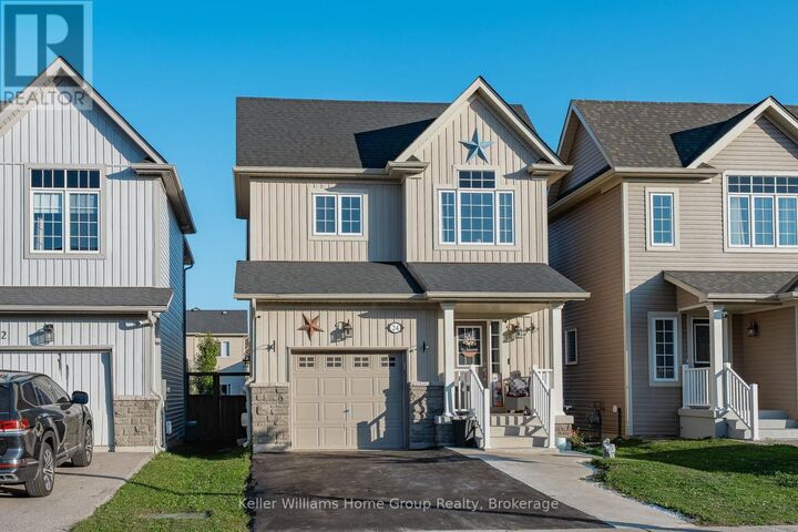 24 Courtney Street — photo 1
