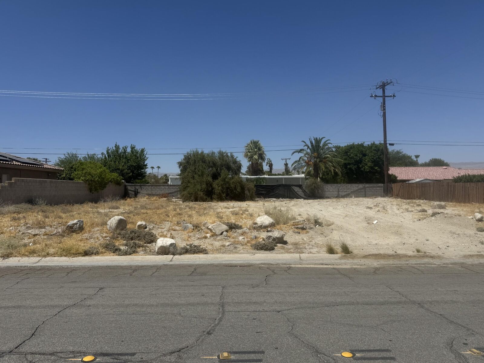 Property Photo: 3180 E Via Escuela CA 92262