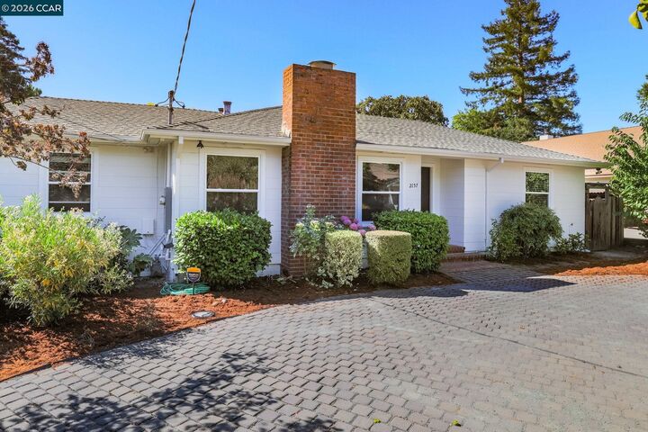 Property Photo:  2157 Whyte Park Ave  CA 94595 