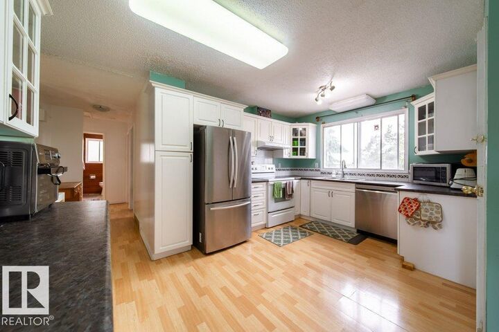 Property Photo:  4224 89 Street NW  AB T6K 1B6 