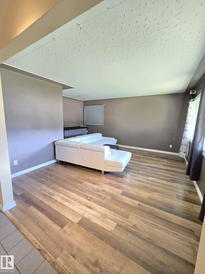 Property Photo: 9616 63 Avenue NW AB T6E 0G5