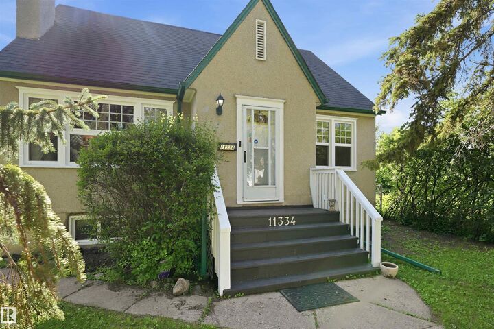 Property Photo:  11334 104 Street NW  AB T5G 2K8 
