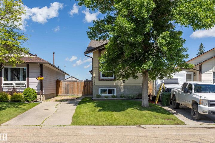 Property Photo:  10408 98 Avenue  AB T8R 1C8 