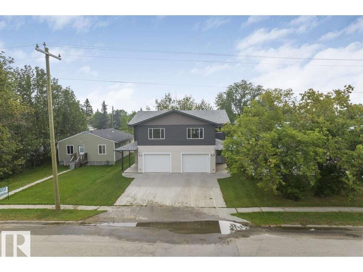 Property Photo:  5265 52 Street  AB T0E 1N0 