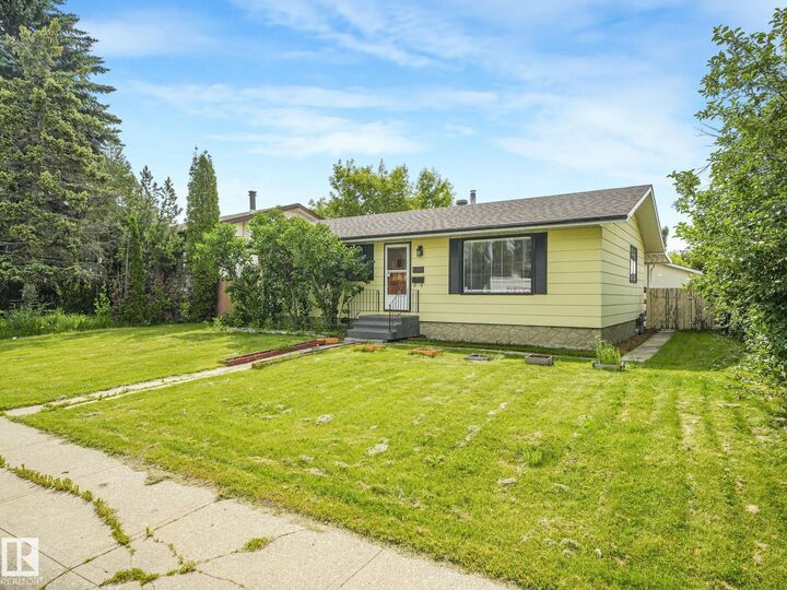 Property Photo: 9315 151 Avenue NW AB T5E 2R1