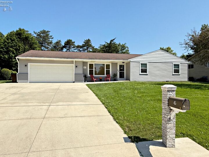 Property Photo:  45 Glenn Street  OH 44883 