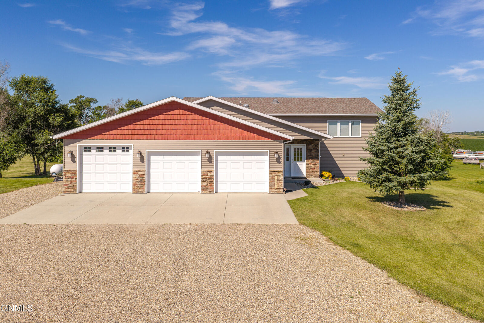 Property Photo: 10001 Pond Place ND 58504