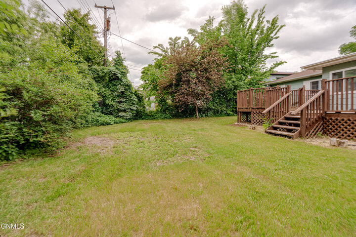 Property Photo: 1115 Washington Street N ND 58501