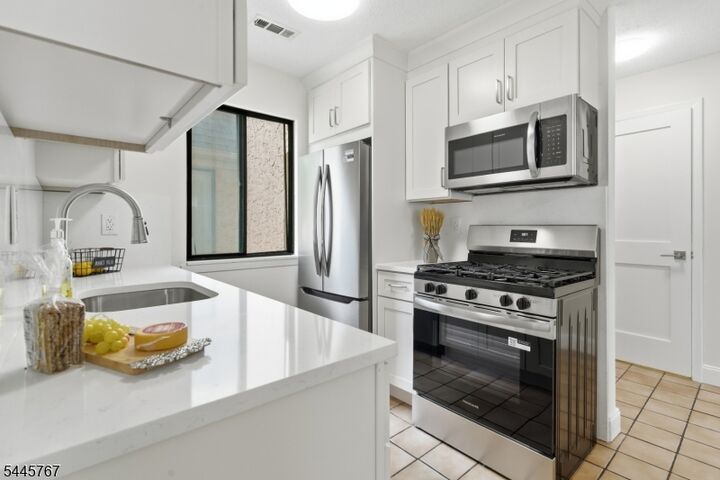 Property Photo: 93 Gate House Ln NJ 08820