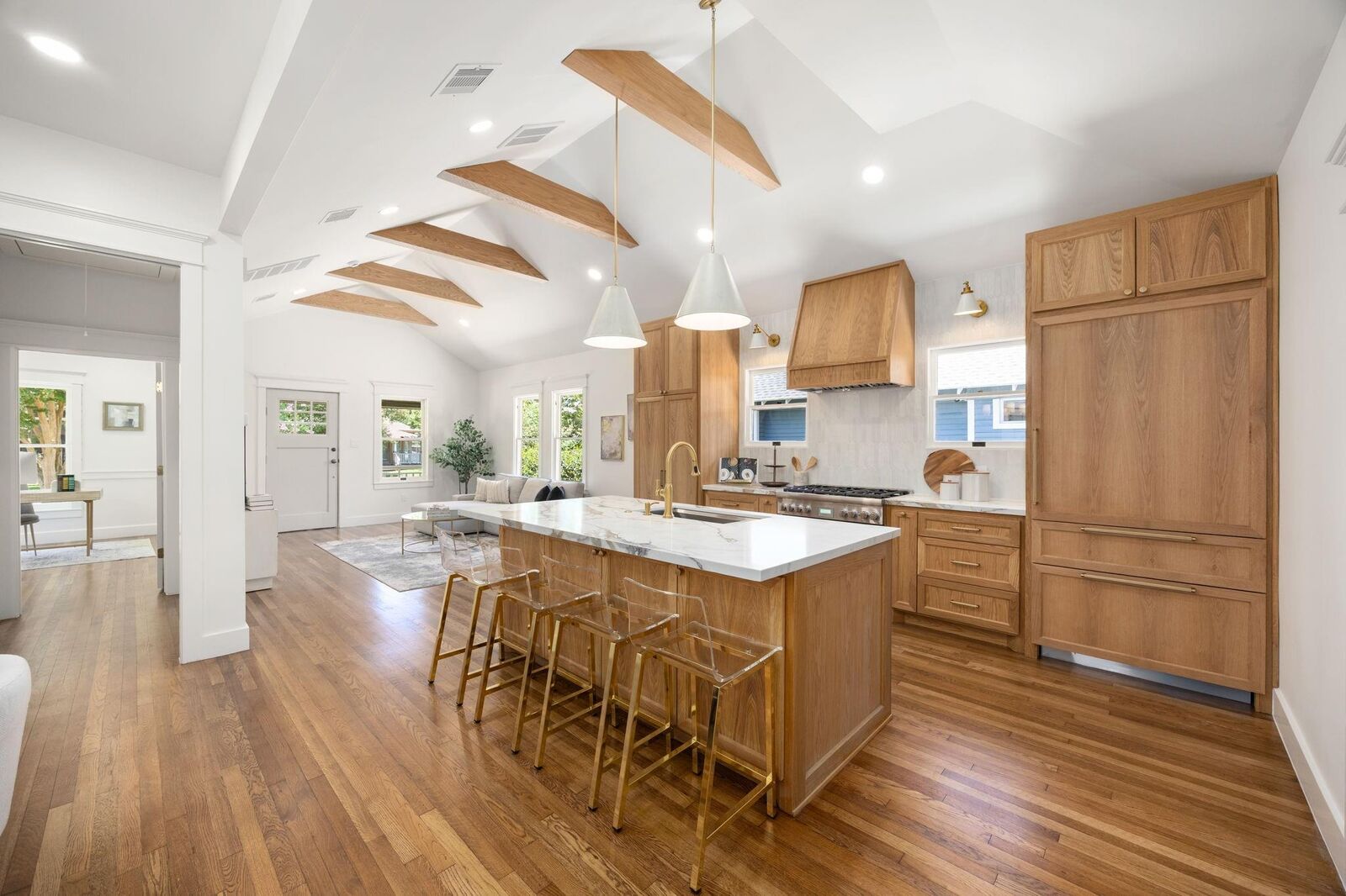 Property Photo: 1528 Cortlandt Street TX 77008
