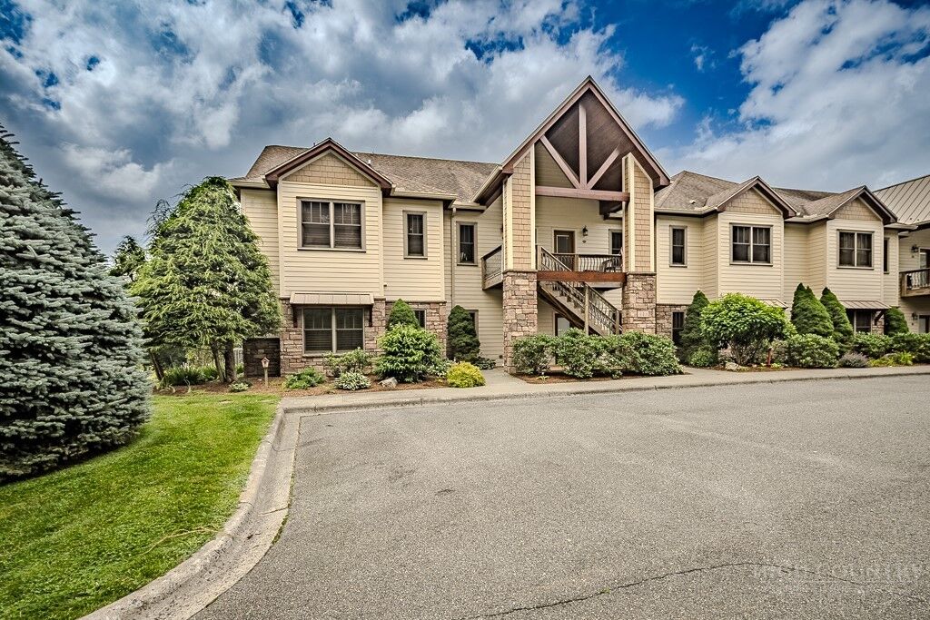 Property Photo:  311 Penny Lane 2B  NC 28604 
