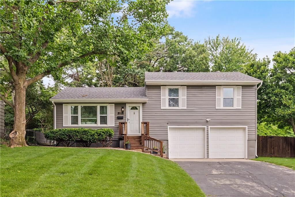Property Photo:  6704 Woodward Street  KS 66204 