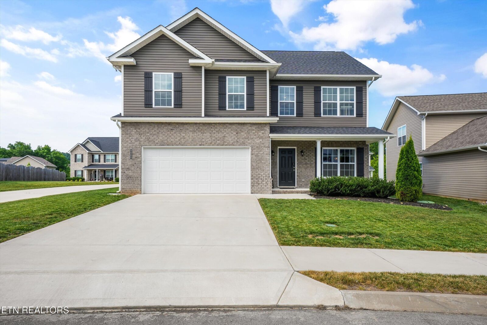 Property Photo: 6008 Honeycrisp Rd TN 37931