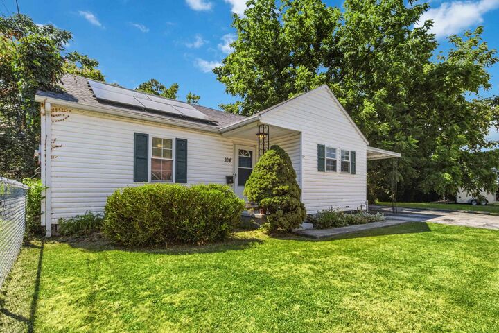 Property Photo:  104 Orchard Street  KY 40403 