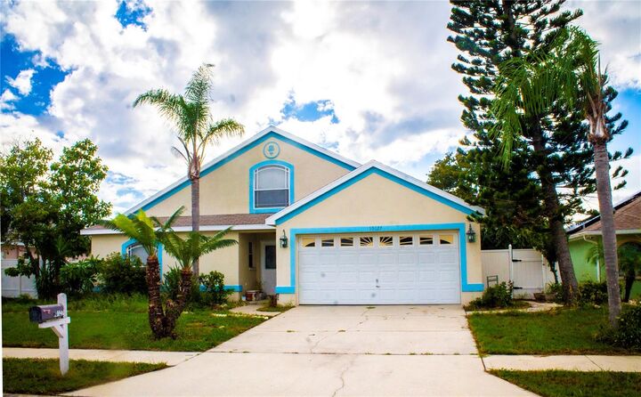 Property Photo:  10127 Barnett Loop  FL 34668 