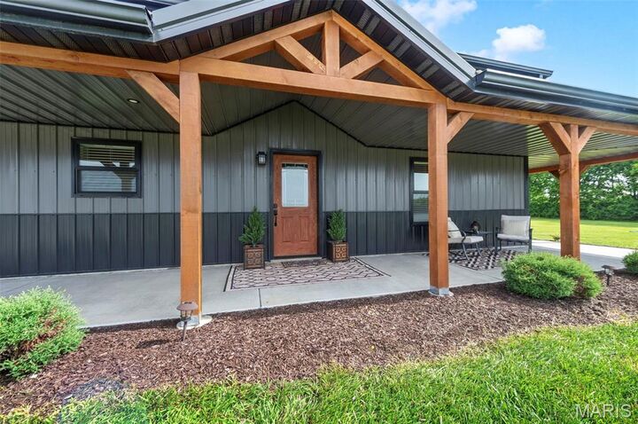 Property Photo: 519 Woods Road MO 63377