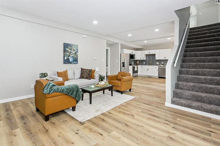 Property Photo:  1117 S Main St  KS 67213 