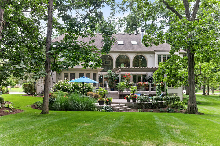 Property Photo: 451 Courtney Circle IL 60554