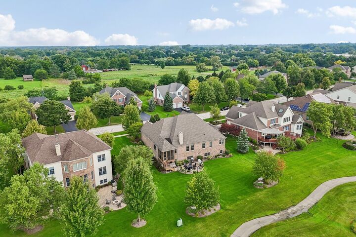 Property Photo: 14 Championship Parkway IL 60047