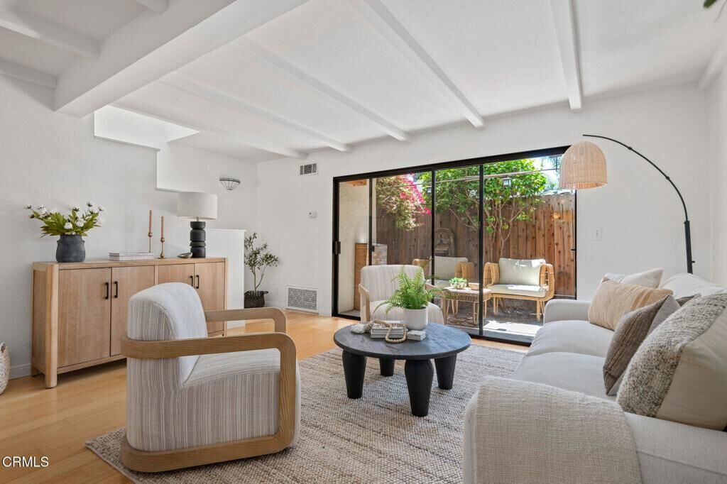 Property Photo:  2012 Castillo Street B  CA 93105 