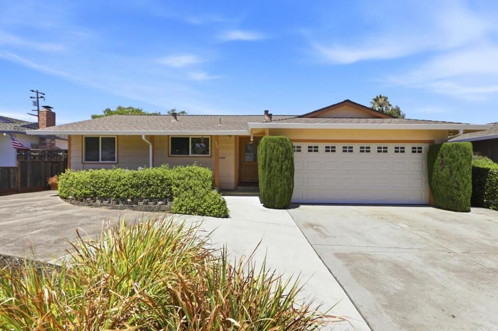 Property Photo: 1415 Santa Fe Drive CA 95118
