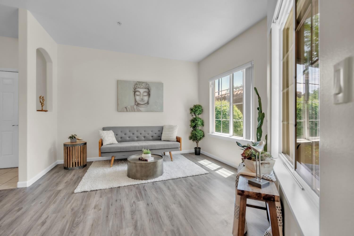 Property Photo:  4200 E Commerce Way 1611  CA 95834 
