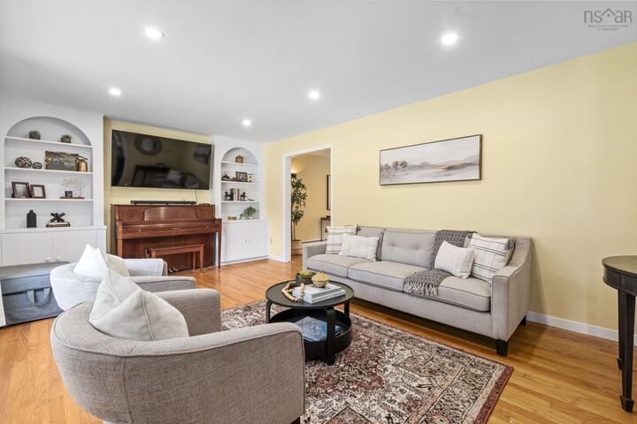 Property Photo: 22 Northcliffe Lane NS B3M 2Z6