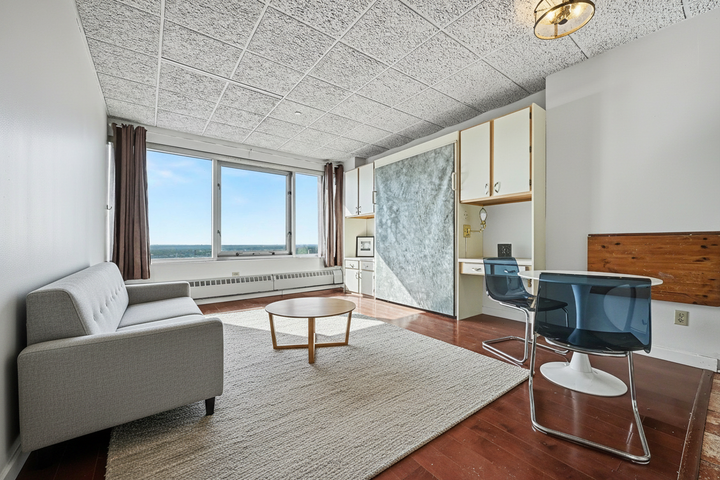 Property Photo: 431 S 7th Street 2610 MN 55415