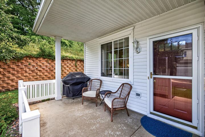 Property Photo: 751 Maple Hills Drive B MN 55117