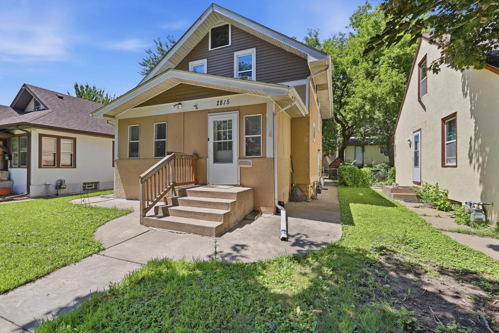 Property Photo:  2815 Irving Avenue N  MN 55411 