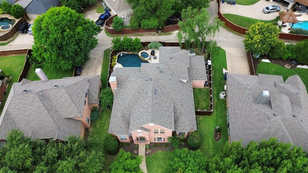 Property Photo:  913 Granger Drive  TX 75013 