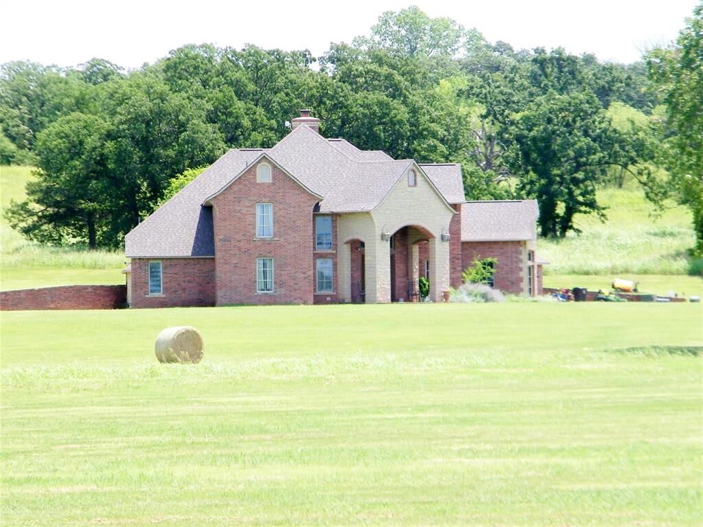 Property Photo: 1200 Hickory Avenue OK 74881