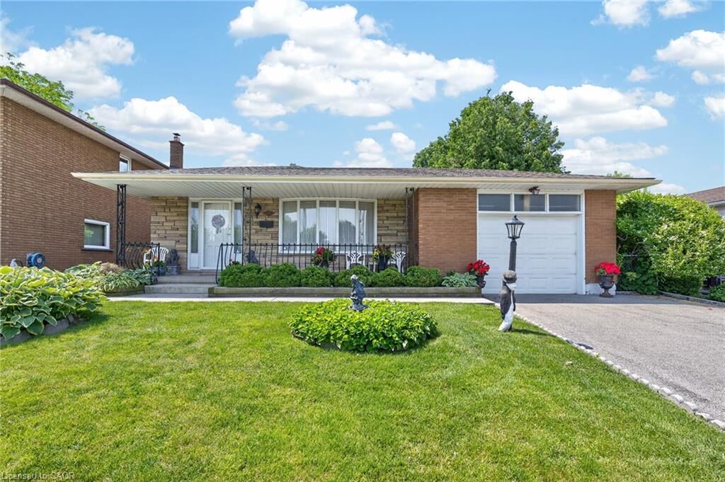 Property Photo: 11 Fassett Avenue ON L9C 4E6