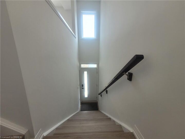 Property Photo:  55 Tom Brown Drive 14  ON N3L 0N5 