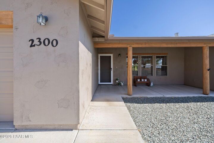 Property Photo:  2300 W Gambels Ridge Drive  AZ 86323 