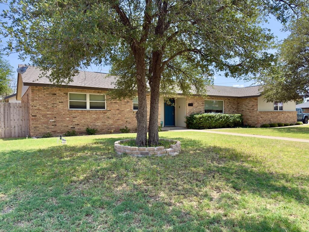 Property Photo: 3511 W Ohio Ave TX 79703