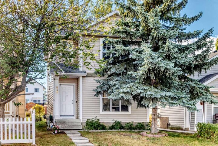 79 Hidden Crescent NW — photo 1