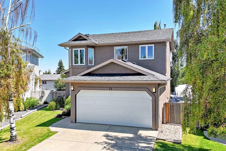 Property Photo:  21 Shawbrooke Bay SW  AB T2Y 3A1 