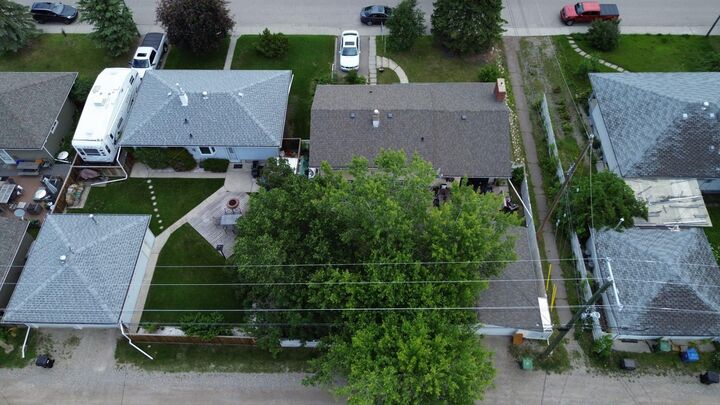 Property Photo:  4803 5 Avenue SW  AB T3C 0C7 