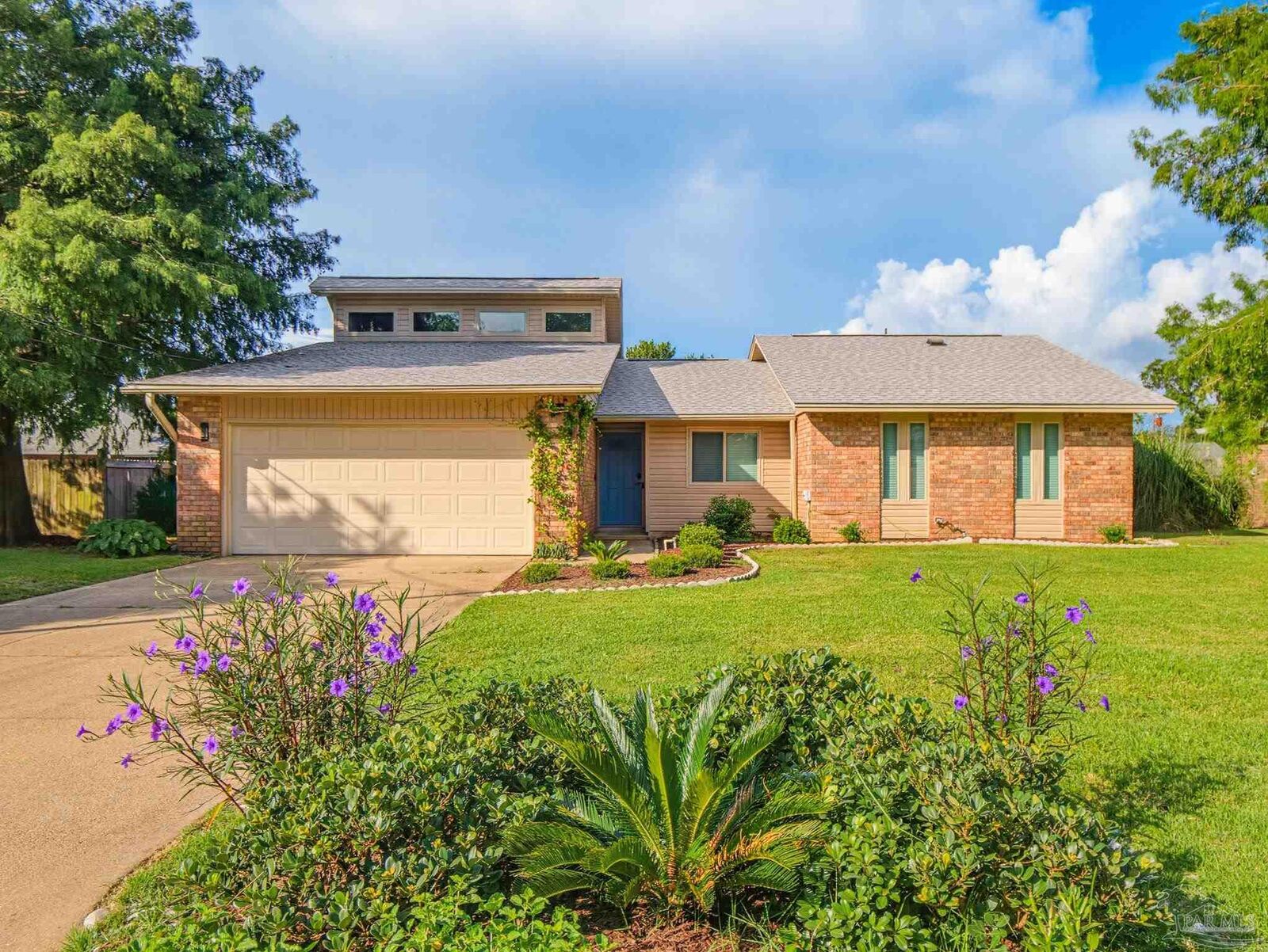 Property Photo: 3585 Riddick Dr FL 32504