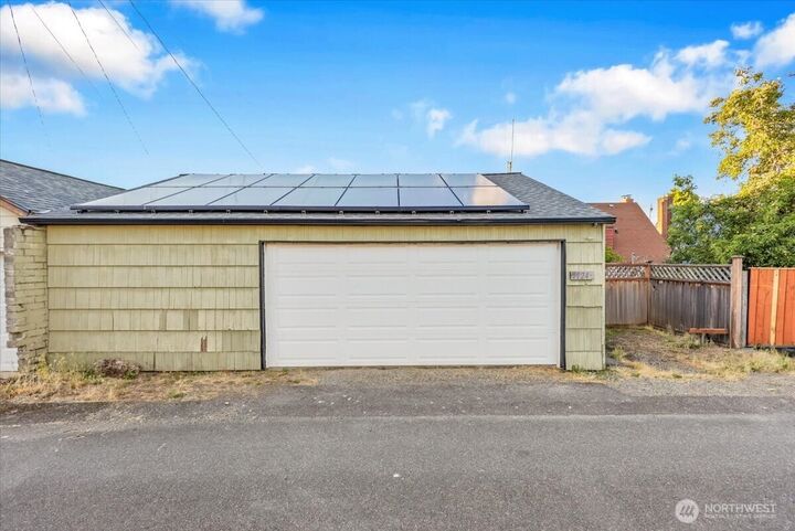 Property Photo: 4124 6th Avenue WA 98406