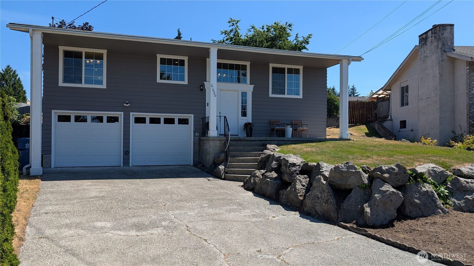 Property Photo: 21020 98th Avenue S WA 98031