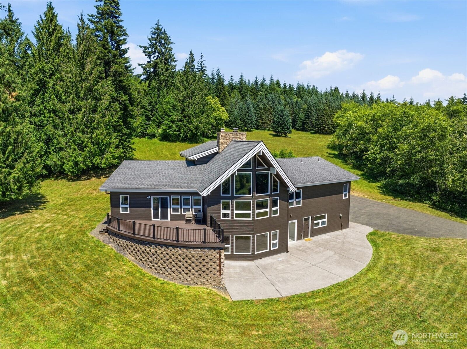 Property Photo: 262 Bunker Hill Road WA 98632