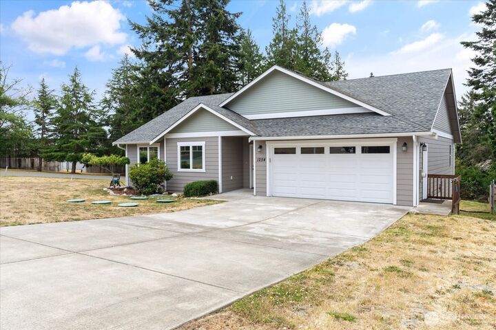 Property Photo:  1254  Rickover Drive  WA 98239 