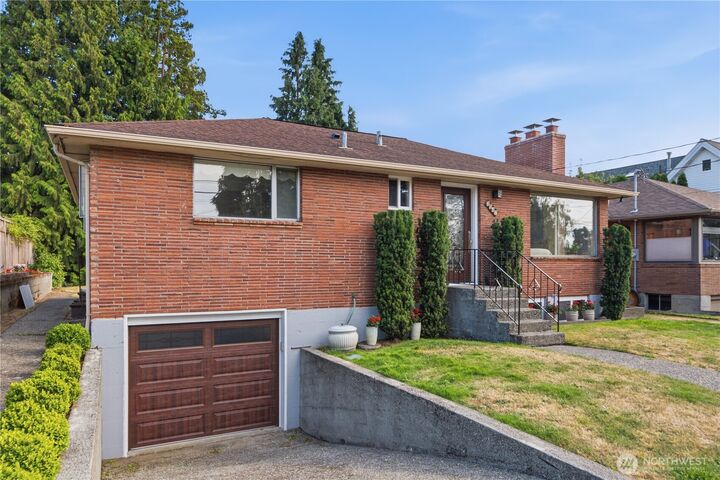 Property Photo:  3947 SW Portland Street  WA 98136 