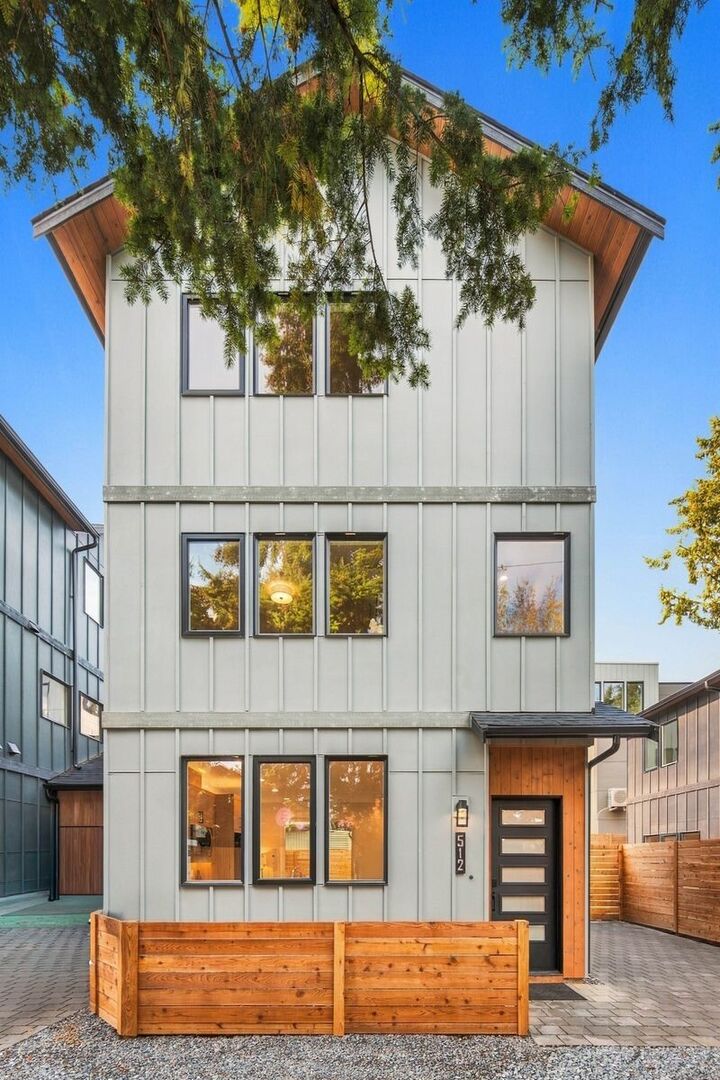 Property Photo: 512 N 92nd Street WA 98103